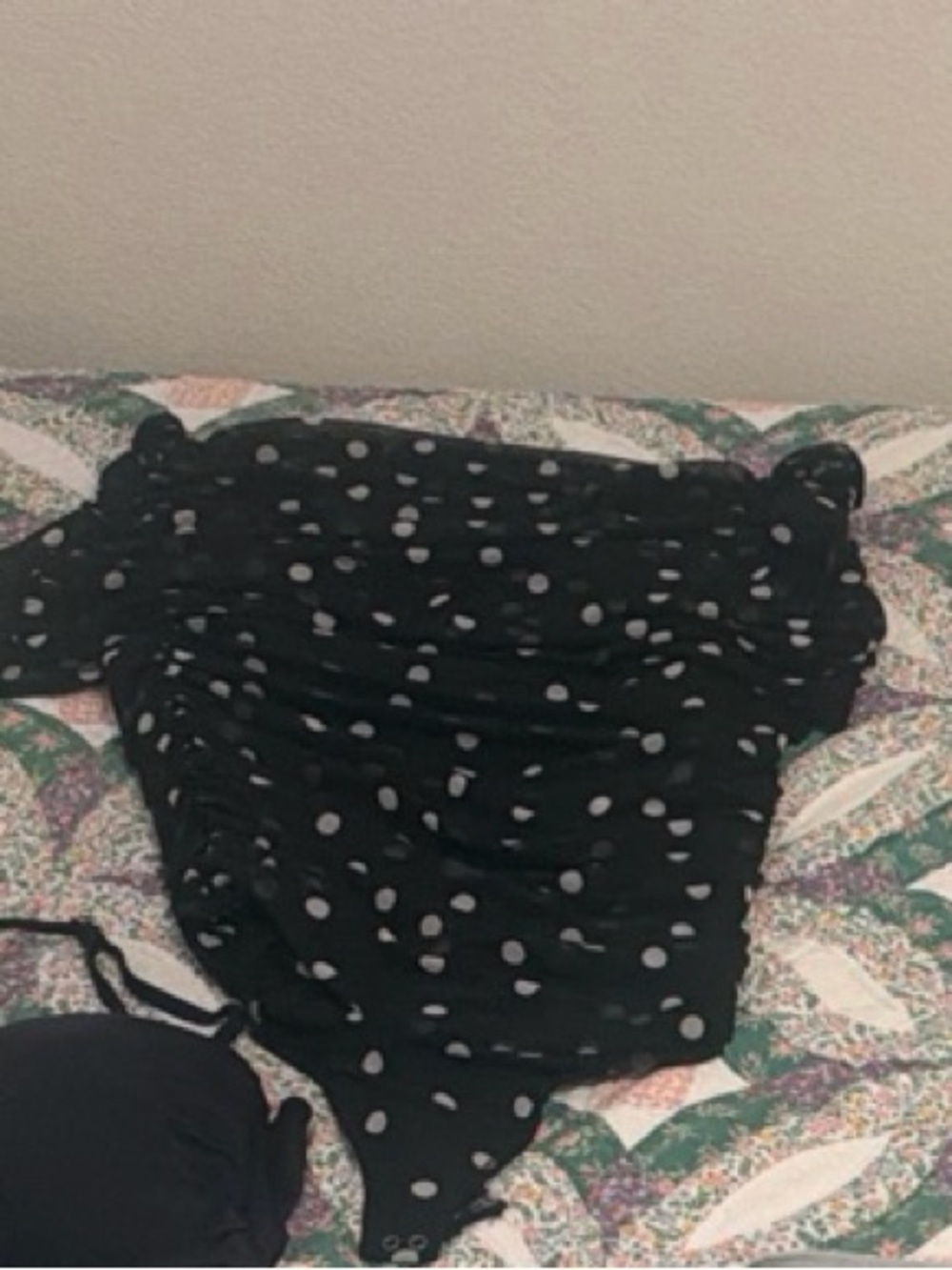 Abercrombie Off Shoulder Polka Dot Bodysuit – Size L